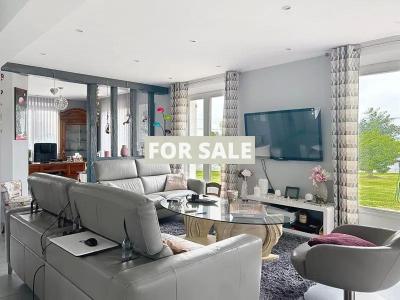 Detached Country House With Open Views and Outbuildings