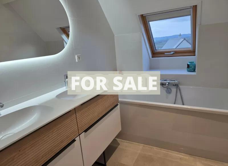 Detached Country House with Outbuildings