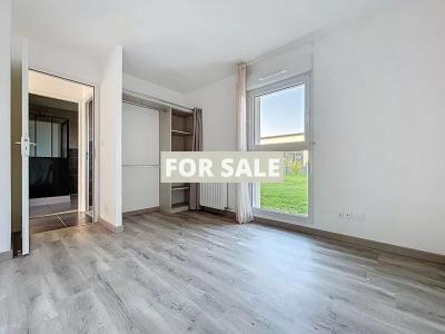 Contemporary House in Coastal Location