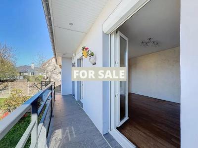 Detached House with Garden in Coastal Resort