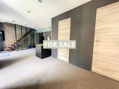 Town House in Coastal Resort Location