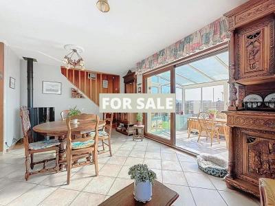 Detached House with Garden by the Coast
