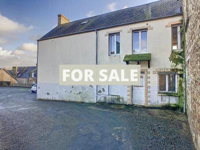 Cottage in Village, Ideal Holiday Home