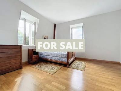 Stunning Property Close to the Sea Front