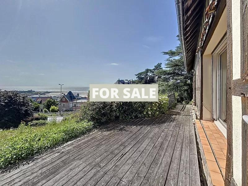 Detached Character Property with Open Sea Views