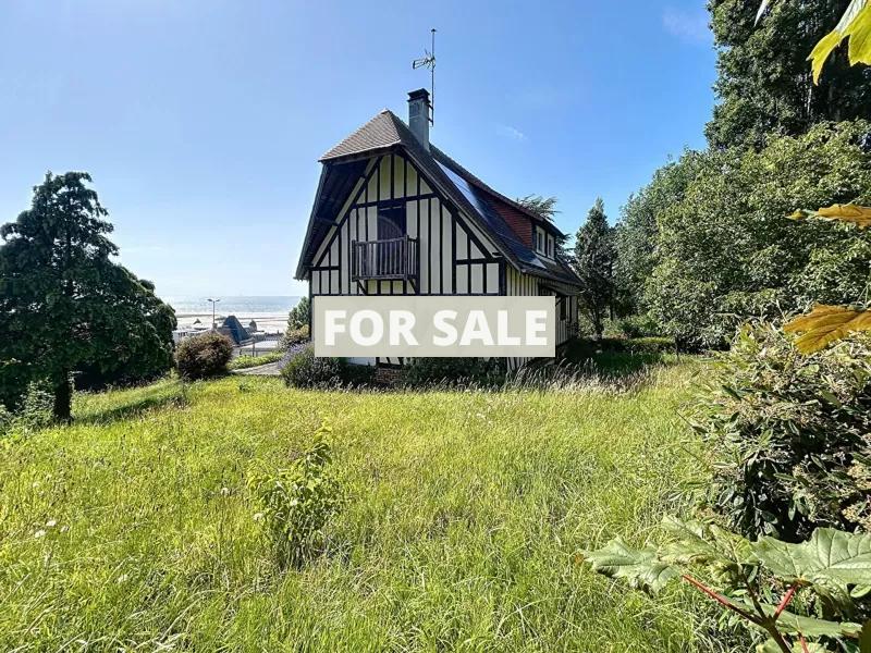 Detached Character Property with Open Sea Views