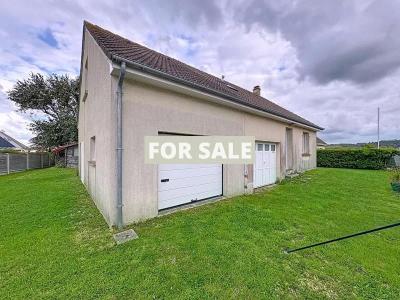 Detached House with Garden by the Coast