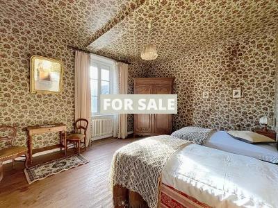 Former Farm Complex with Huge Potential