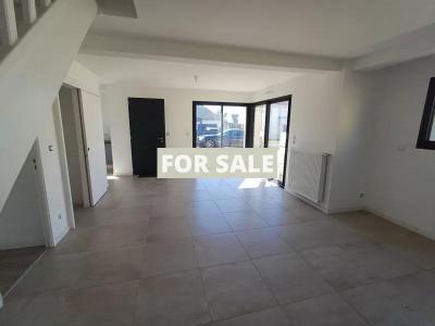 New Build Detached House with Garage