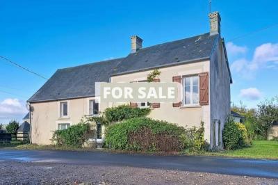Detached Country House with Outbuilding