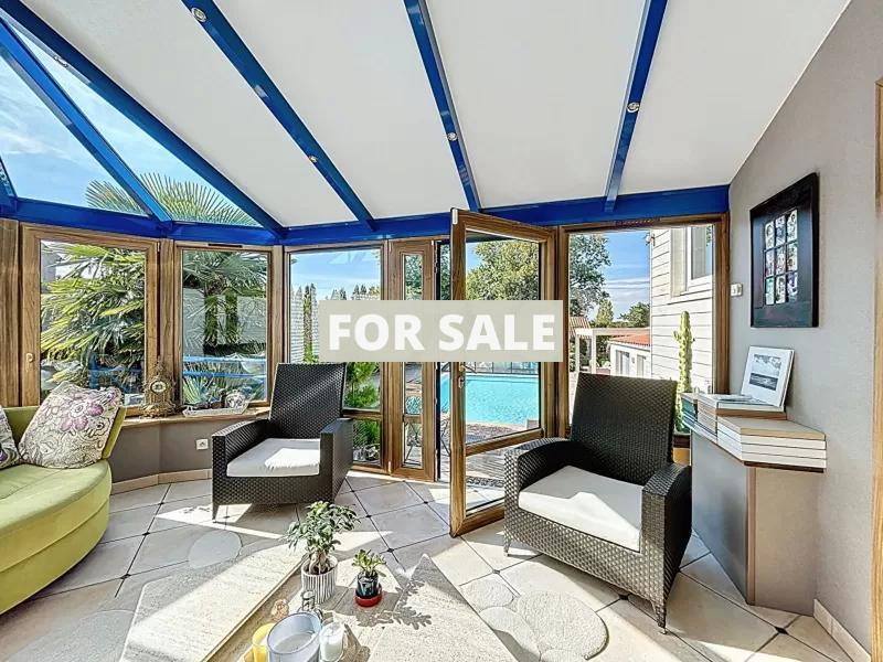 Beautiful House with Swimming Pool