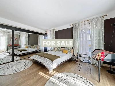 Beautiful House with Swimming Pool