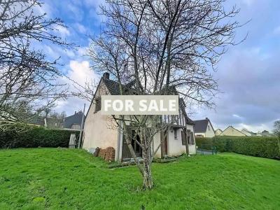 Detached House with Landscaped Garden
