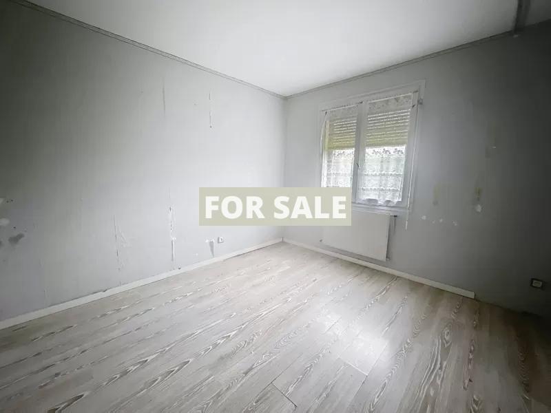 Detached House with Landscaped Garden