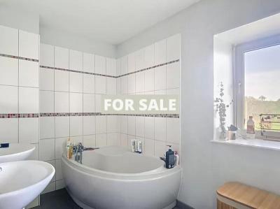 Detached Country House with Outbuilding