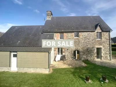 Detached Country House with Outbuilding