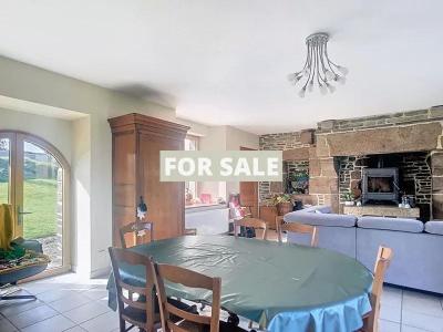 Detached Country House with Outbuilding