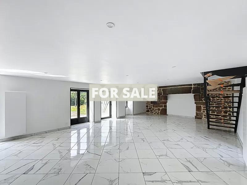 Fully Renovated Detached House with Garden