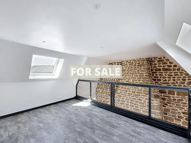 Fully Renovated Detached House with Garden