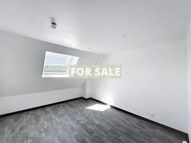 Fully Renovated Detached House with Garden