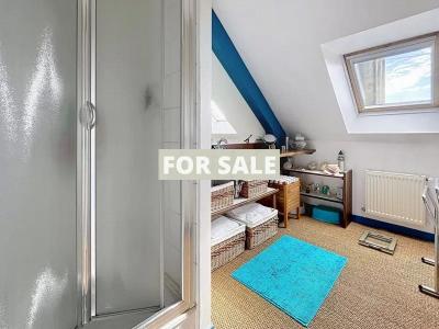 Detached House with Lovely Garden