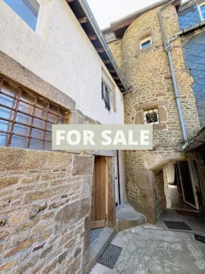 Town House in Fantastic Condition