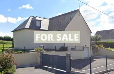 Detached House with Lovely Garden