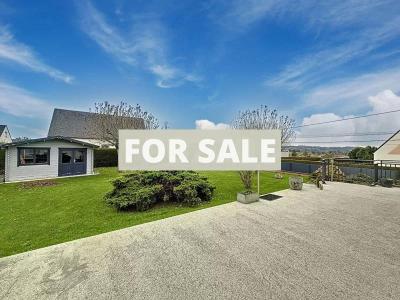 Detached House with Lovely Garden