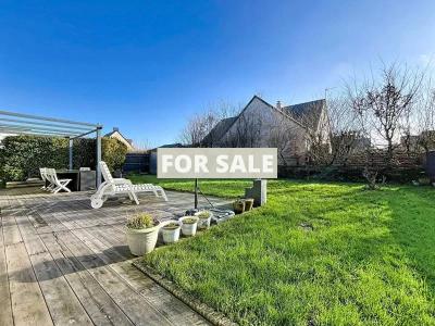 Detached House with Garden by the Coast