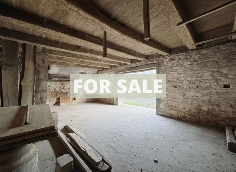 House to Renovate in Coastal Sector