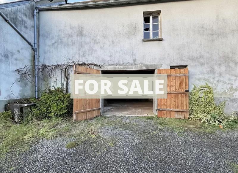 House to Renovate in Coastal Sector