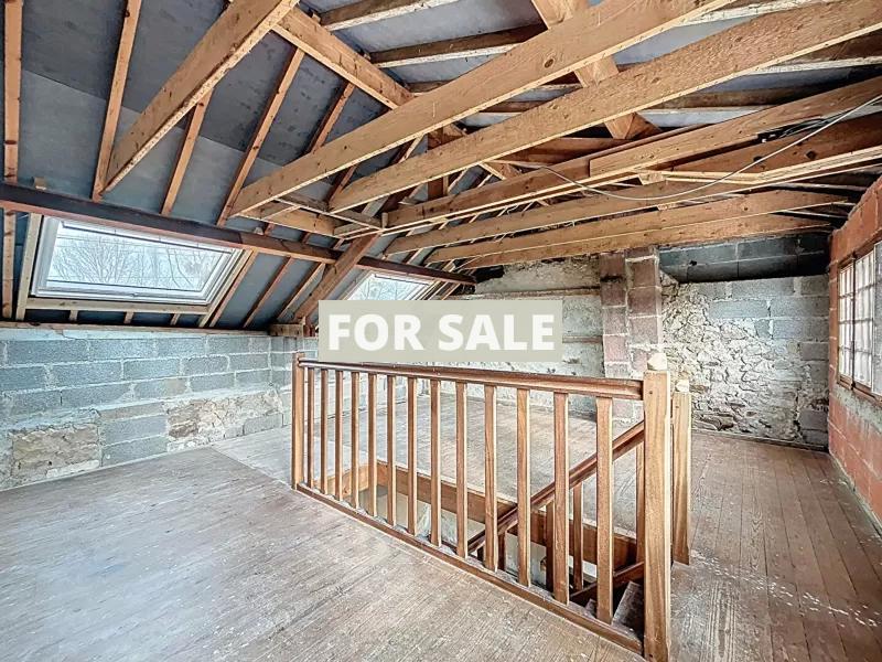 Detached House with Garden by the Coast