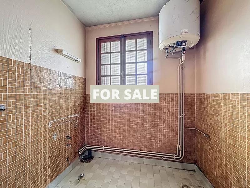 Detached House with Garden by the Coast