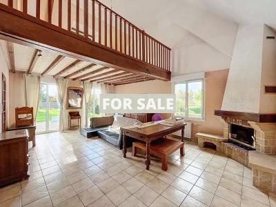 Detached House with Garden