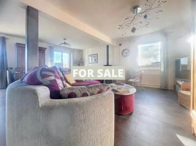 Modern Detached House with Cathedral View