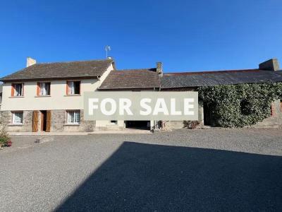 Superb House with Outbuilding Close to the Coast