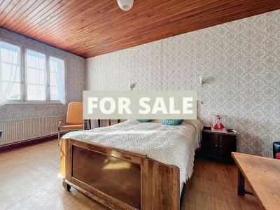 Superb House with Outbuilding Close to the Coast