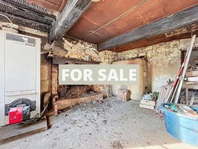 Superb House with Outbuilding Close to the Coast