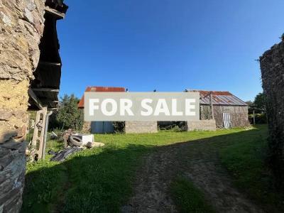 Superb House with Outbuilding Close to the Coast