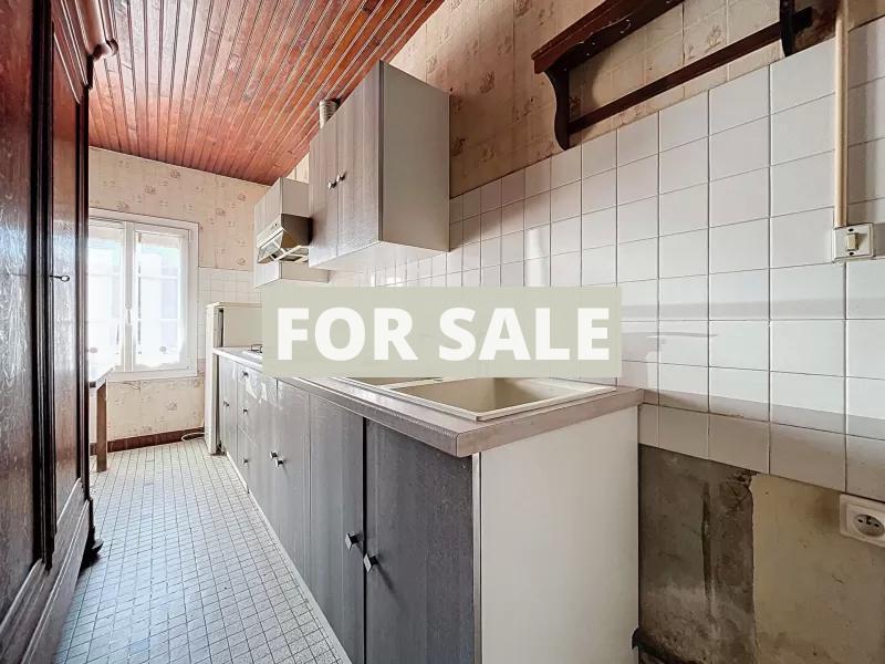 Superb House with Outbuilding Close to the Coast