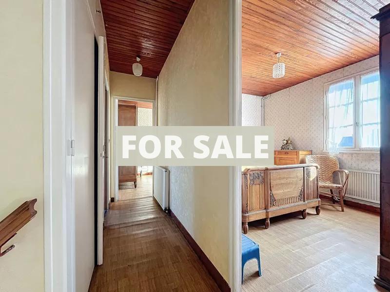 Superb House with Outbuilding Close to the Coast