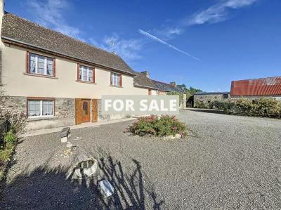 Detached House with Outbuilding by the Coast