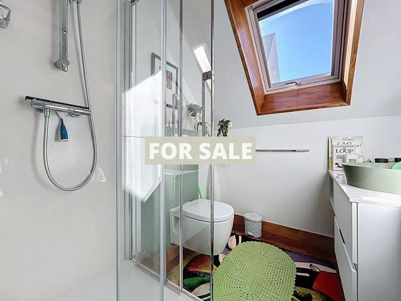 Contemporary House in Coastal Location