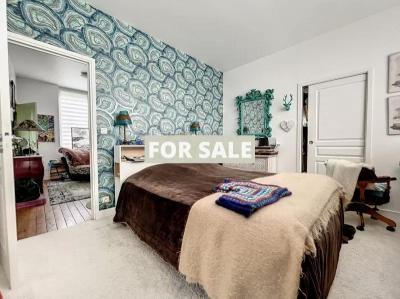 Contemporary House in Coastal Location