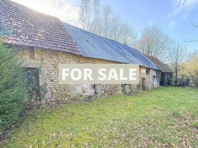 Manor House Style Property with Outbuildings