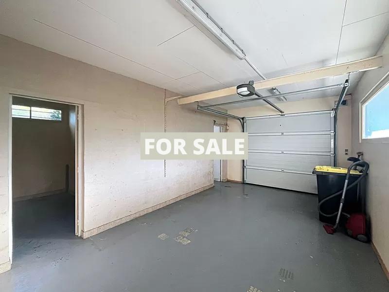 Contemporary Detached Country House with Garden