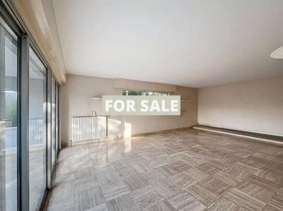 Contemporary Detached Country House with Garden