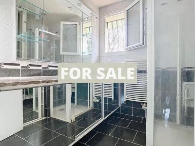 Detached House with Garden by the Coast