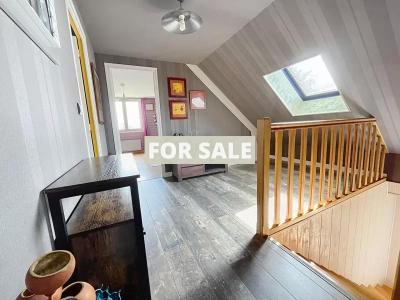 Detached House with Landscaped Garden