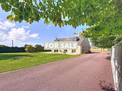 Detached House with Garden Not Far from the Coast